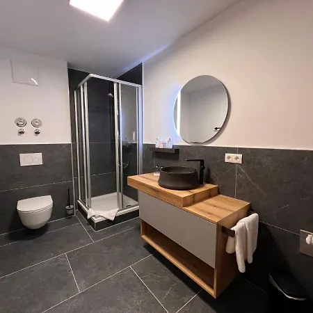 Lejlighed Comfort Bergblick 16 By Interhome Söll